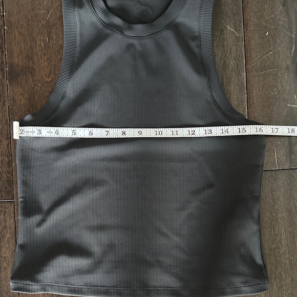 Peloton Performance Rib High-Neck Tank - Picture 3 of 4